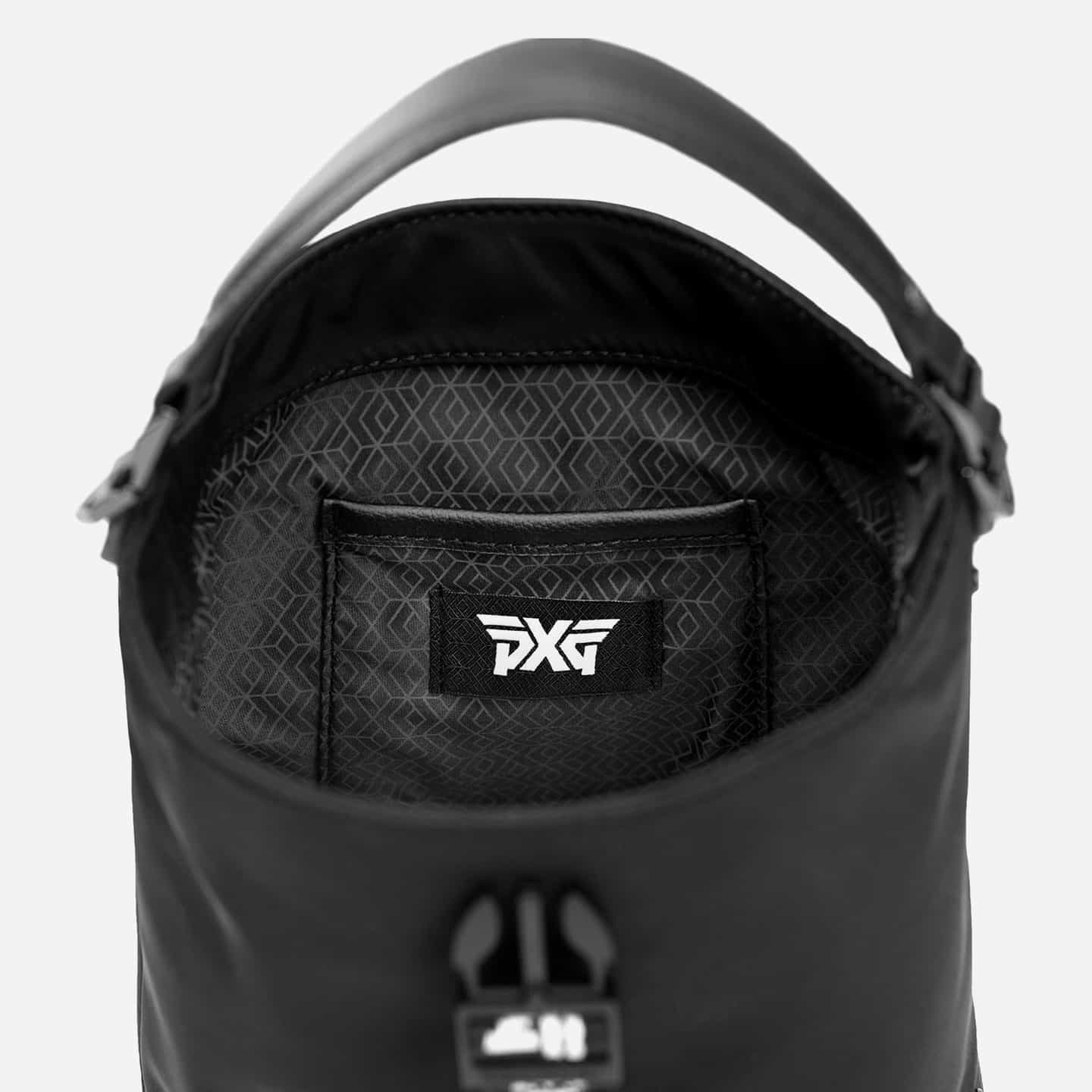 PXG ライトウェイト クロスボディバッグ